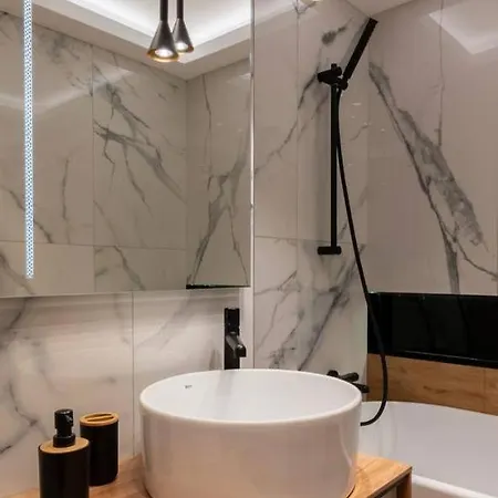 Apartman Luxury Apt - Scenic Nature Views Brassó