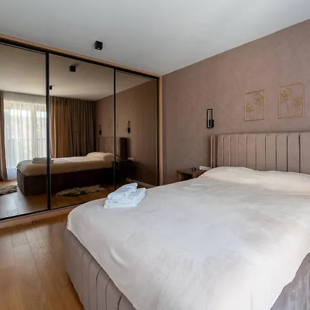 Apartman Luxury Apt - Scenic Nature Views Brassó
