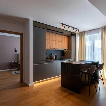 Apartment Luxury Apt - Scenic Nature Views