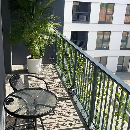 Luxury Apt - Scenic Nature Views *