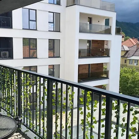 Luxury Apt - Scenic Nature Views * Brasov